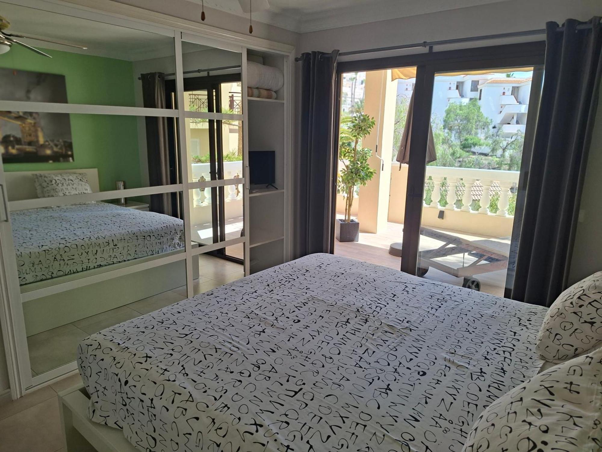 Nice 1 Bedroom Apartment Los Cristianos Los Cristianos  Eksteriør billede